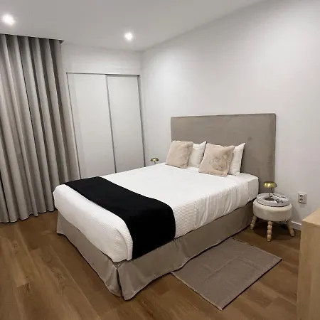 Luxury Apartament Next To Savoy 아파트