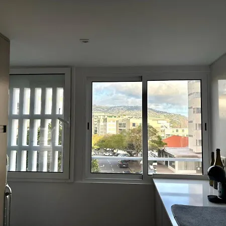 Luxury Apartament Next To Savoy * Funchal (Madeira)