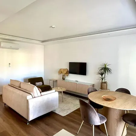 Luxury Ilheus Near Savoy Free Parking Families Funchal (Madeira)