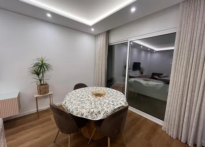 Luxury Apartament Next To Savoy * פונשל