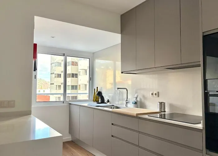 דירה Luxury Apartament Next To Savoy פונשל