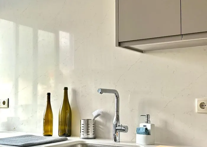 Luxury Apartament Next To Savoy דירה פונשל