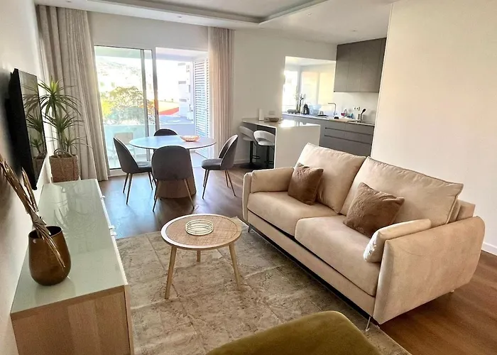 דירה Luxury Apartament Next To Savoy פונשל